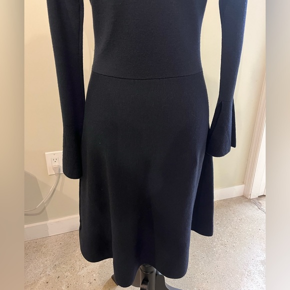 Ann Taylor Classic Navy Long Sleeve V Neck Sweater Dress Size Small - Picture 6 of 14